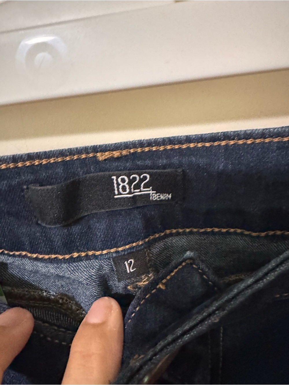 NWOT 1822 Denim Women’s Dark Blue Skinny Jeans - Picture 4 of 7